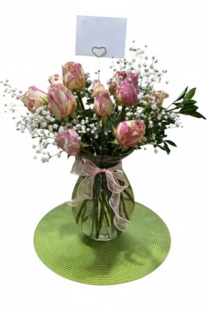 Rosas blancas y rosas pastel